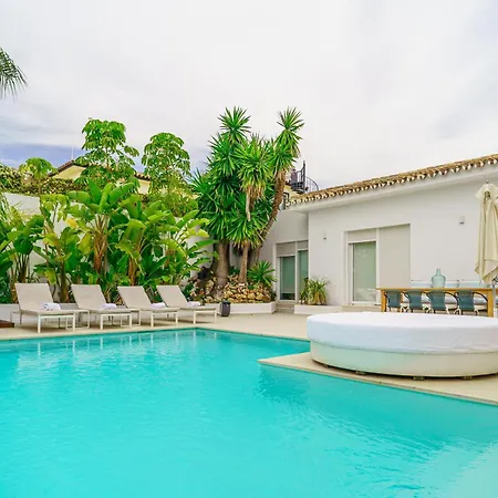 In Puerto Banus Feriehus *